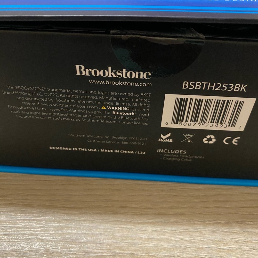 Brookstone Studio Hd Black Wireless Headphones - image 3